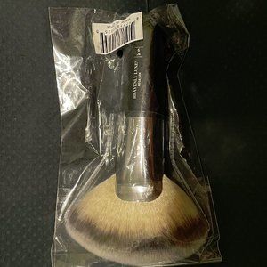 it Cosmetics Black Handle Heavenly Luxe Mega Plush Brush #9 100% Authentic